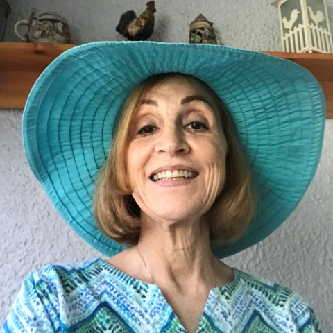 Margaret Hahn 1080x1080.png 