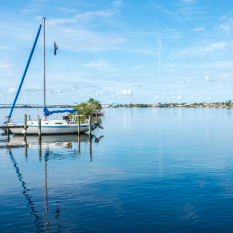 boat in crystal blue water